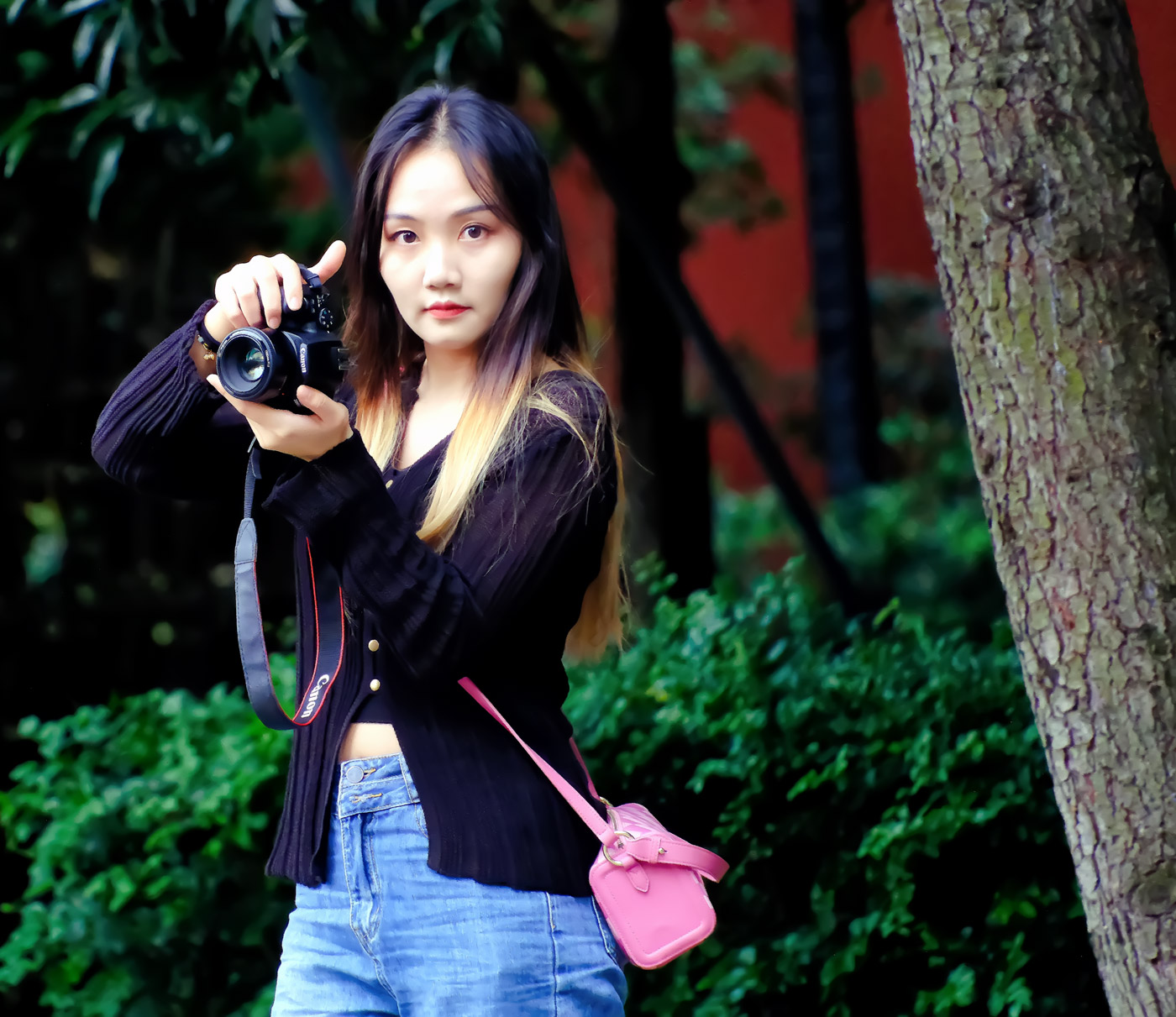 Province du Sichuan - Jeune photographe chinoise par Hubert Dan